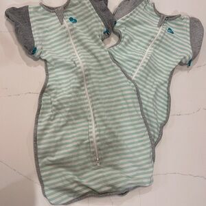 Two Love to Dream Green and Gray Sleep Sacks